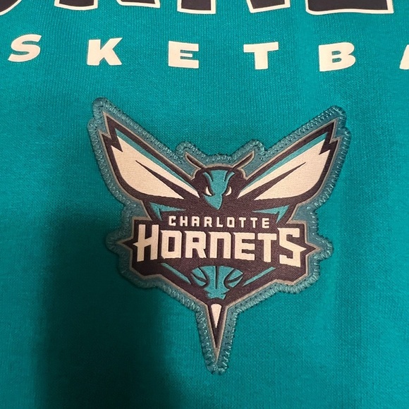 NWT Charlotte Hornets Hoodie Men L‎ Teal Solid Fanatics Pullover Sweatshirt (B3) - Picture 3 of 5